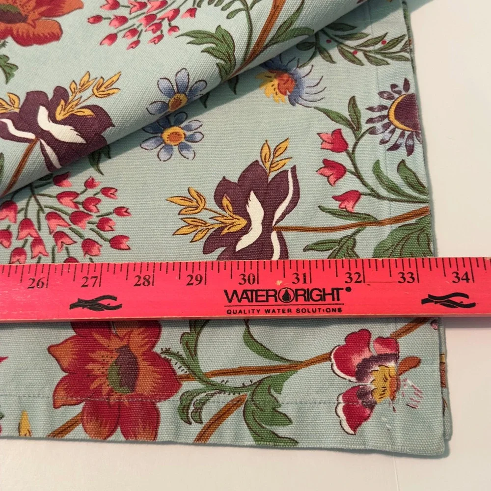 Cacharel floral tablecloth